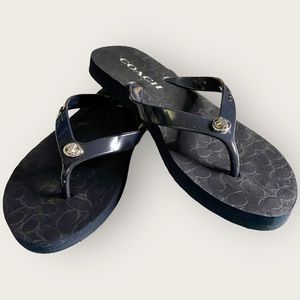 Coach Abbigail Navy Blue Flip-Flops Size 5-6